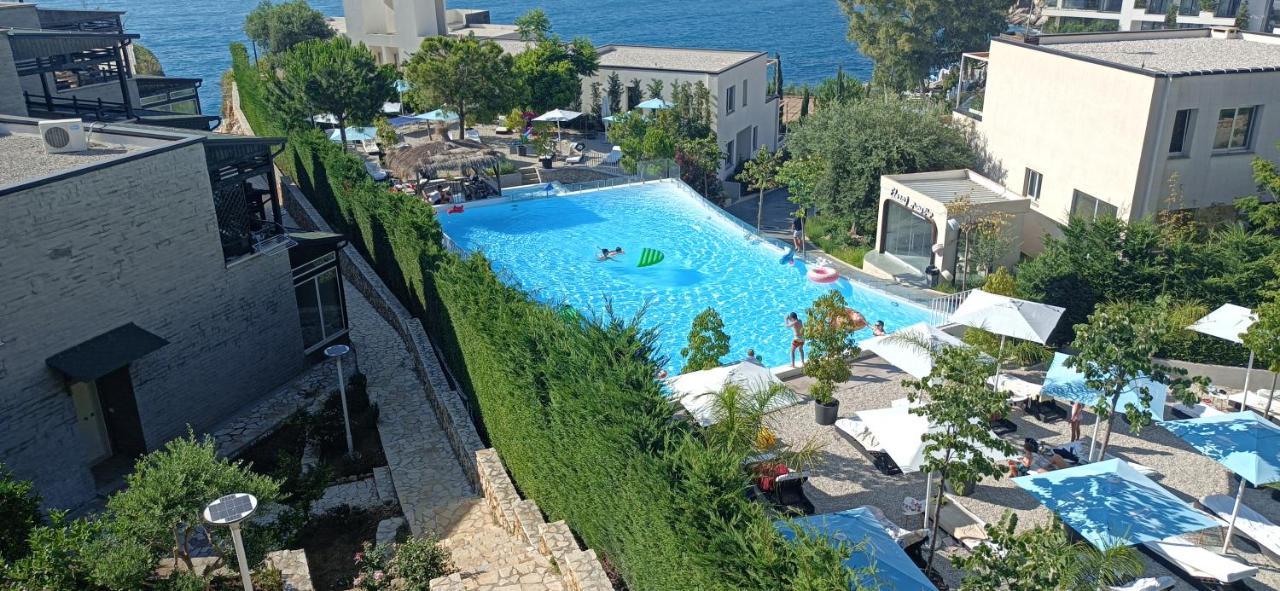 Matthews Beach House Vlore Exterior photo
