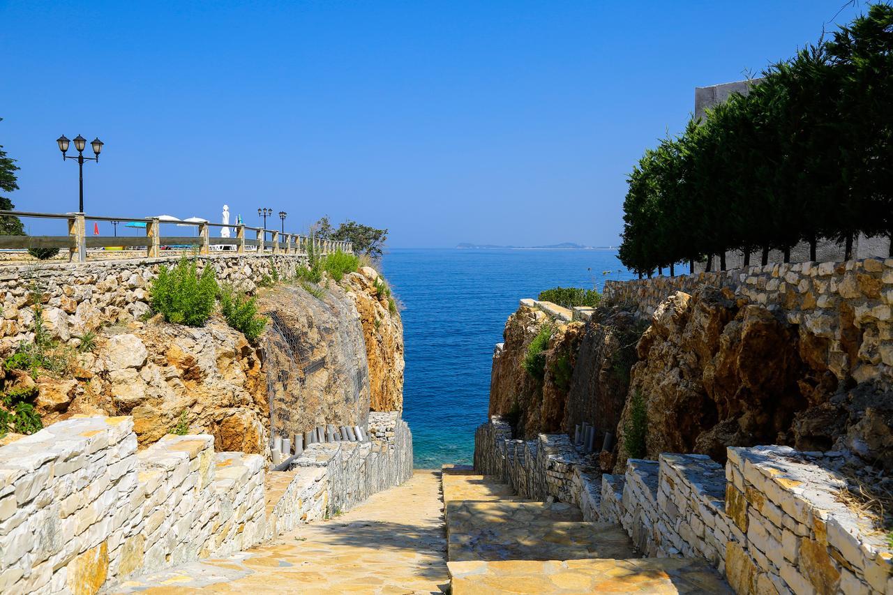 Matthews Beach House Vlore Exterior photo